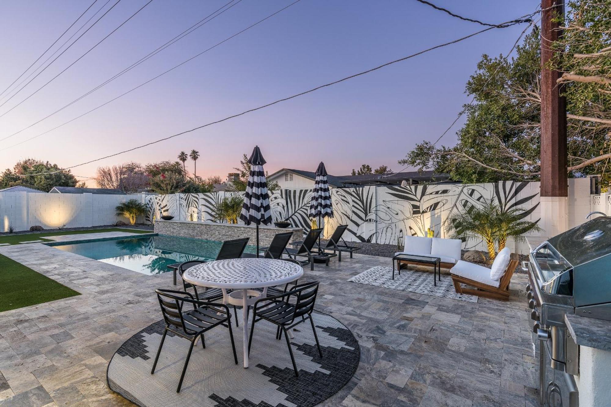 Holiday home Old Town Gem By Porter Dog-friendly Wheated Pool And Arcade Games Scottsdale